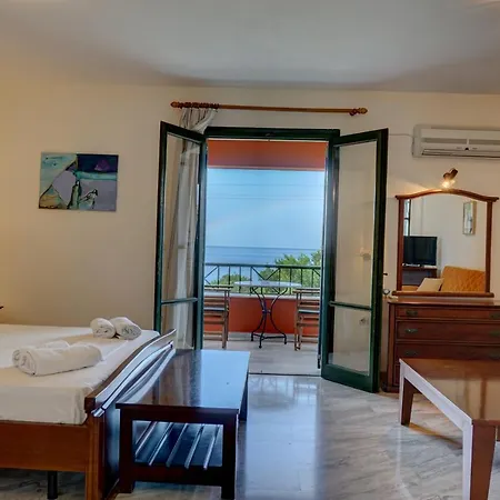 Magda Aparthotel 2*