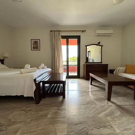 Magda Aparthotel