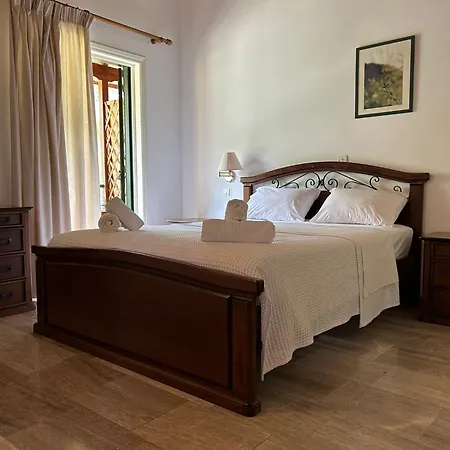 Magda Aparthotel 2*