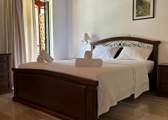 Magda Aparthotel 2*